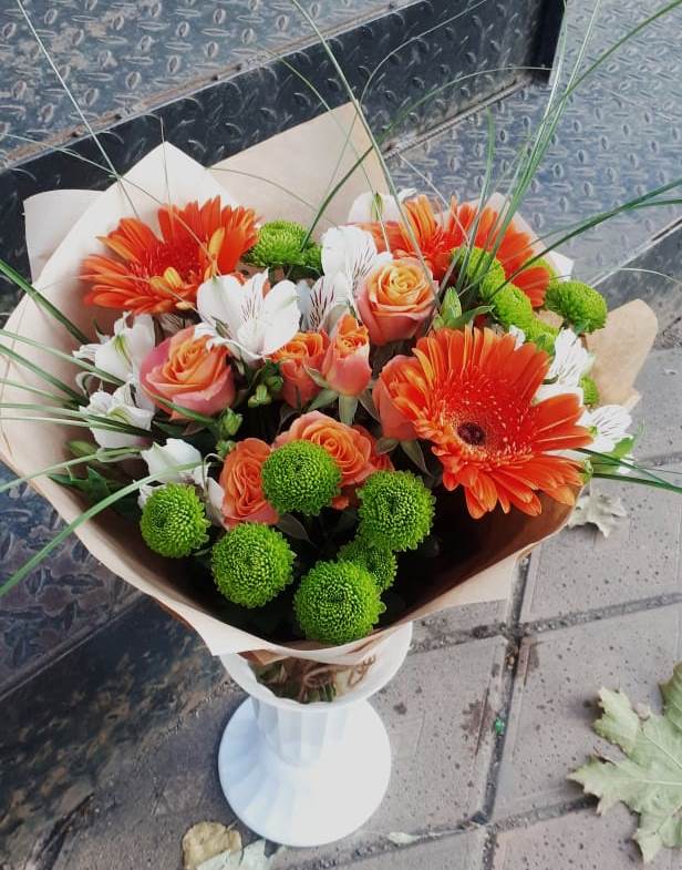 Букет цветов из: Герберы, Хризантемы, Альстромерии и Розы в Назарьево