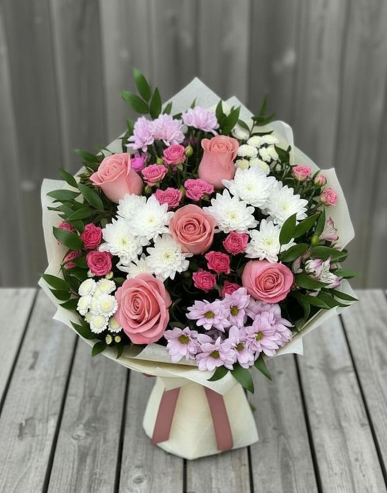 Букет цветов из: Альстромерии, Гвоздики, Розы и Хризантемы в Назарьево