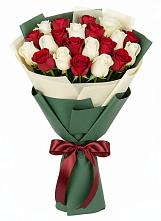 Букет Микс из красных и белых роз #REPLACE_PRED# Назарьево
