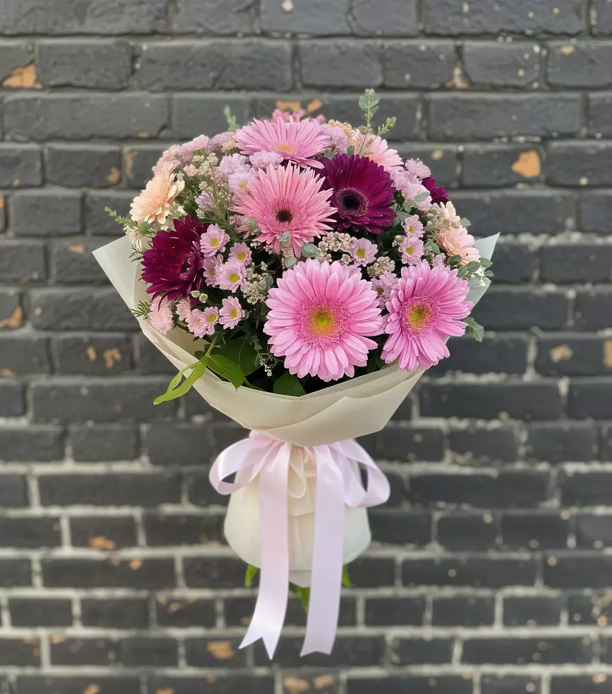 Букет цветов из: Герберы и Хризантемы в Назарьево