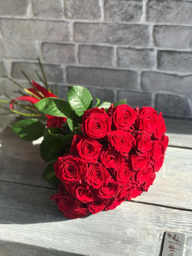 Букет Красные розы Фридом в Назарьево