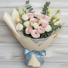 Букет цветов из:  Лизиантусы #REPLACE_PRED# Назарьево