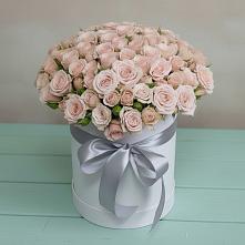 Цветочная композиция из Розы в шляпной коробке в Назарьево