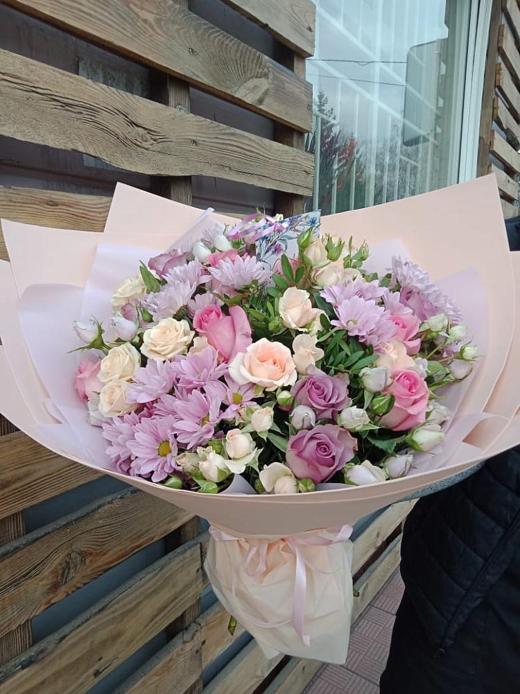 Букет цветов из: Розы и Хризантемы в Назарьево