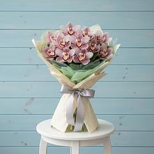 Букет цветов из:  Орхидеи и Розы в Назарьево