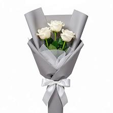 Букет 3 белые розы в Назарьево