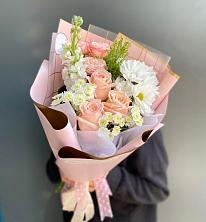 Букет цветов из:  Хризантемы и Розы в Назарьево