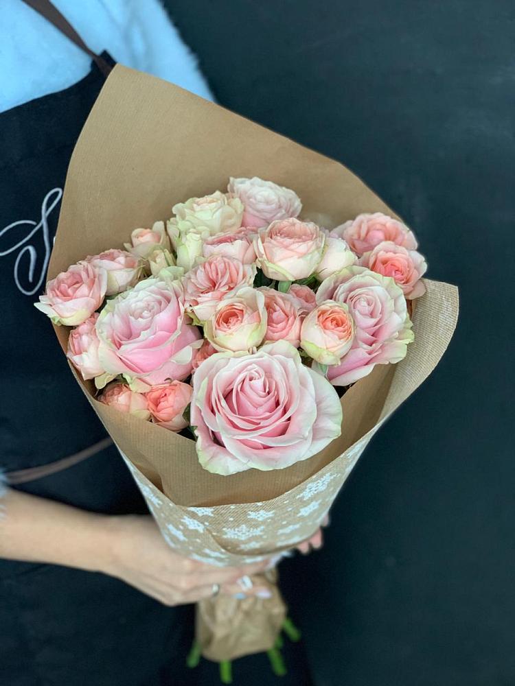 Букет цветов из: Хризантемы и Розы в Назарьево