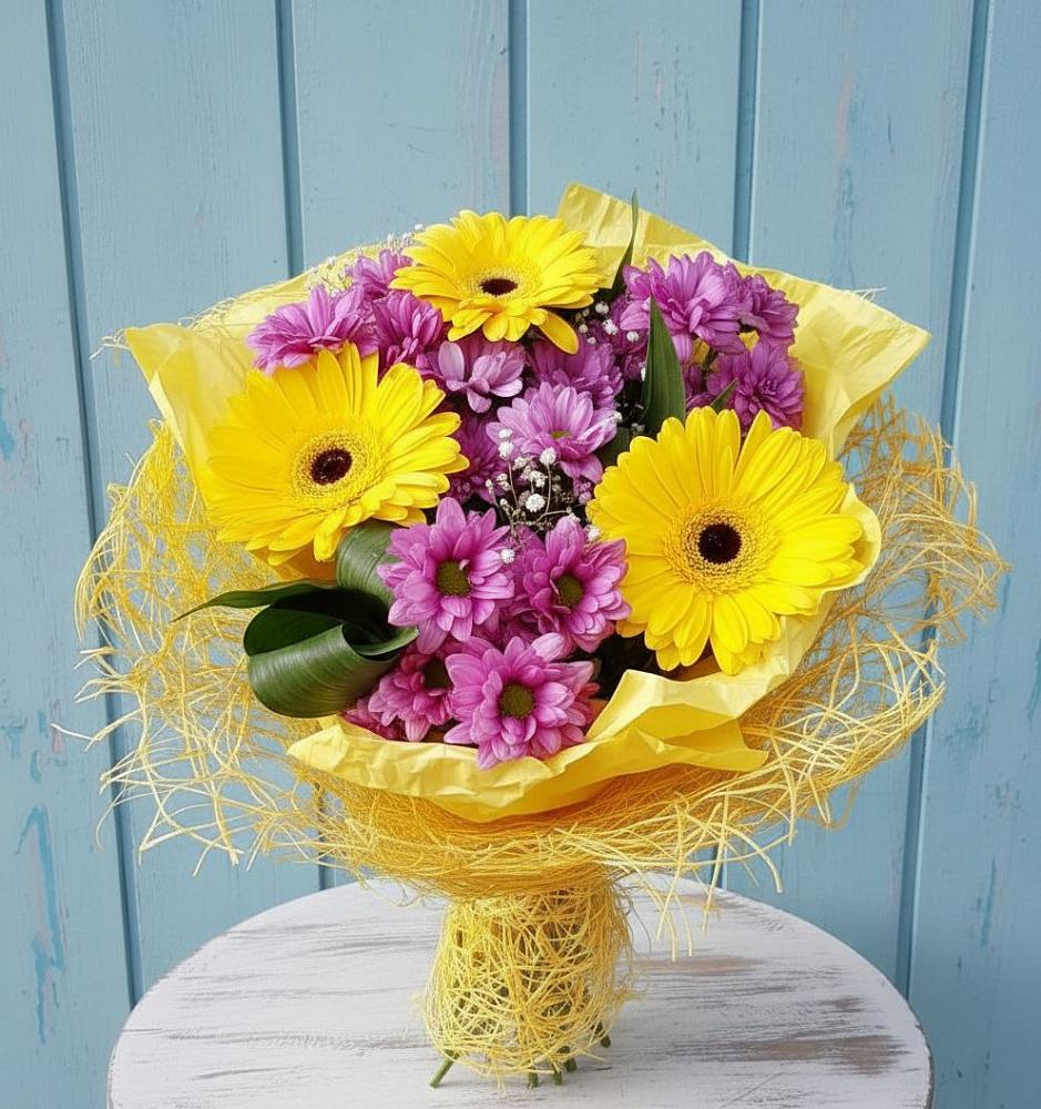 Букет цветов из: Хризантемы и Герберы в Назарьево