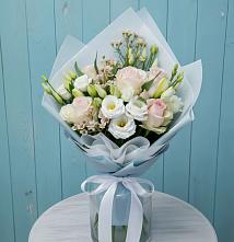 Букет цветов из:  Розы и Лизиантусы в Назарьево