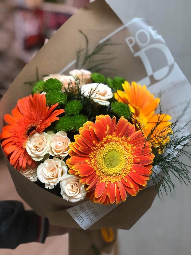 Букет цветов из: Герберы, Хризантемы и Розы в Назарьево