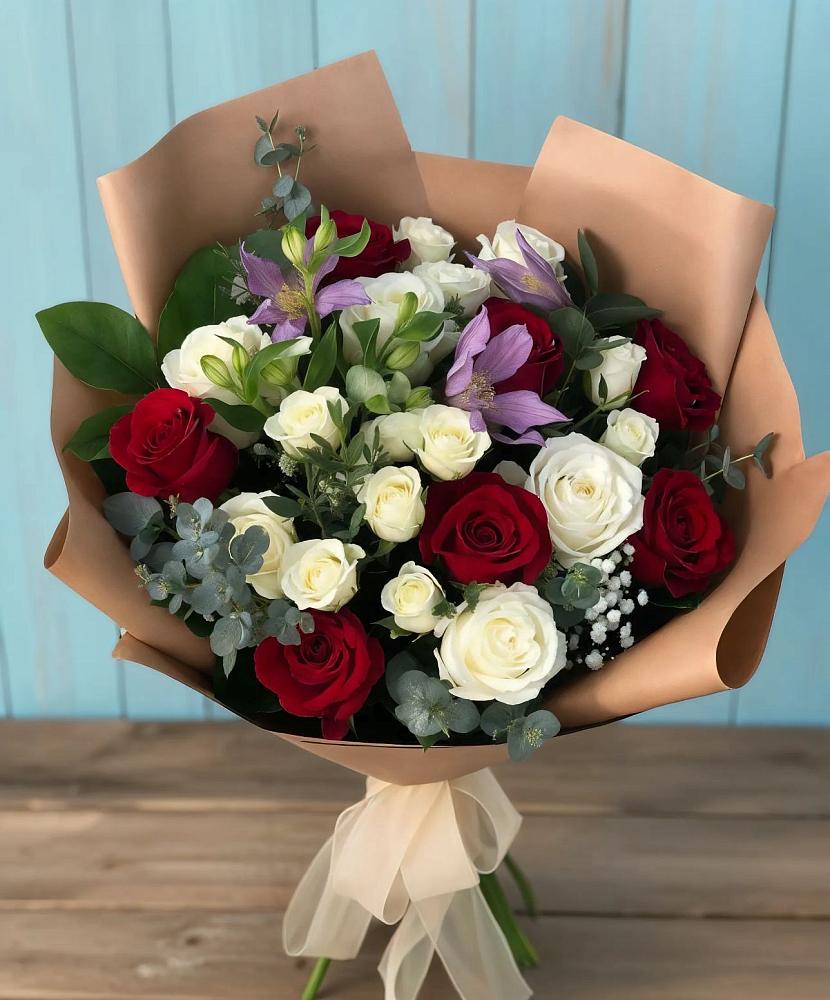 Букет цветов из: Розы и Альстромерии в Назарьево