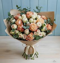 Букет цветов из:  Альстромерии и Розы в Назарьево
