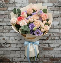 Букет цветов из:  Розы, Лизиантусы и Гвоздики #REPLACE_PRED# Назарьево