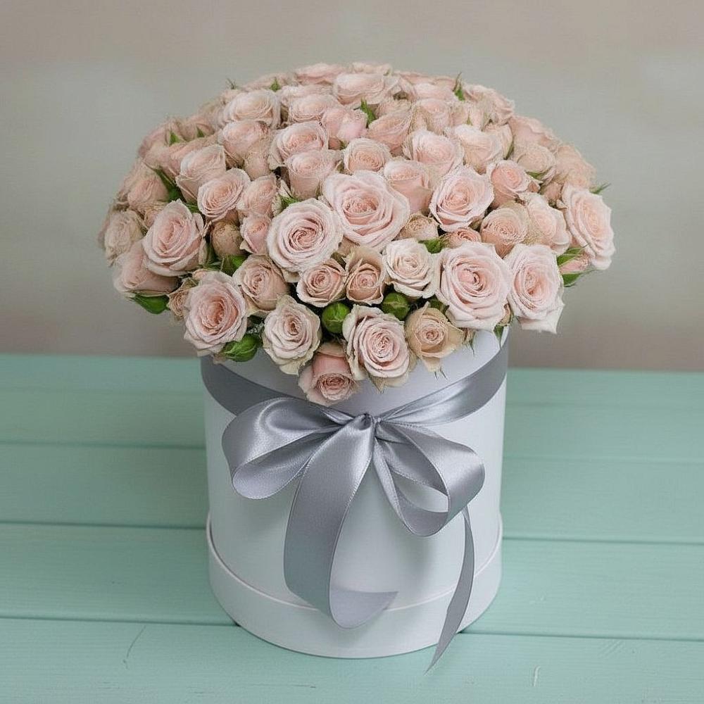 Цветочная композиция из Розы в шляпной коробке в Назарьево